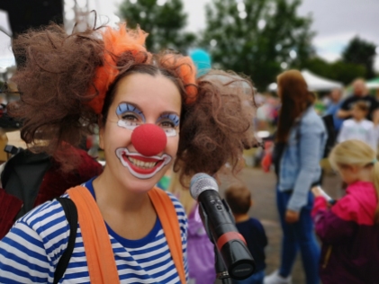 Clown Natscha ist ebenfalls ein Familienfest "Urgestein" - und in all den Jahren kein bisschen gealtert.